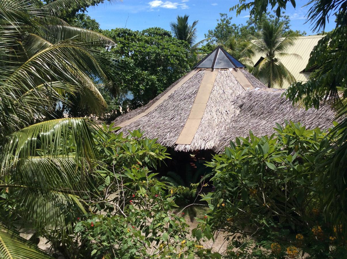 Ravenala Beach Bungalows Моалбоал Экстерьер фото